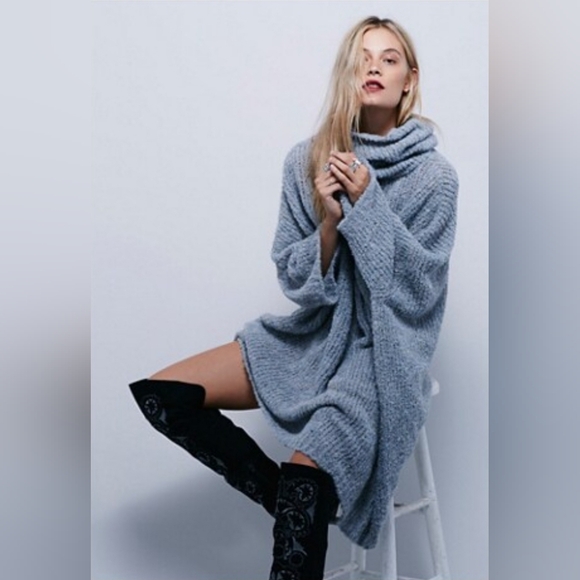 NWT Free People Extreme Cowl Oversized Sweater Dress in Light Blue - Picture 4 of 6
